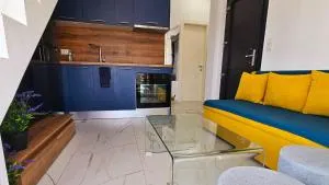 Sofia's Loft with Pool Access - Orfánion