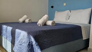 Sofias Loft with Pool Access by Horizon Homes