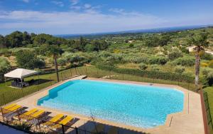 Maisons de vacances Gite Paradizu, vue imprenable en Provence : photos des chambres