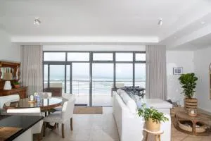 Surfers Empire Penthouse - Мізенберґ