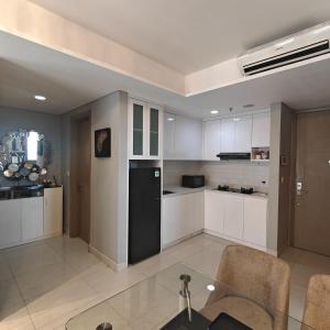Căn Hộ 3 Phòng Ngủ (Three-Bedroom Apartment)