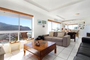 Crows Nest Fish Hoek Apartment
