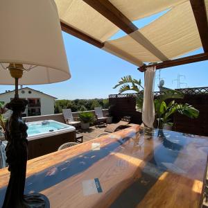 RoofTop SeaLaVie, Viareggio Jacuzzi e terrazza privata