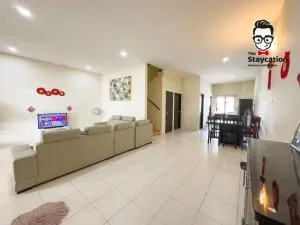 Staycation Homestay 68 Kch City Mall - Bau