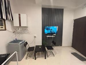 Ivy Splendour Dice Private Studio, Oshiwara Mumbai