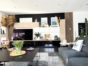 Maisons de vacances Belle maison spacieuse et jardin paysager, Gouesnac-h : photos des chambres