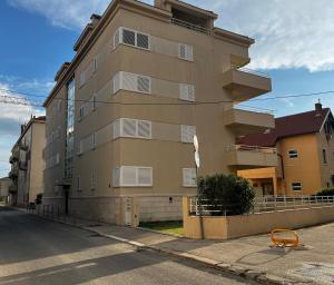 Apartment Lana near the beach