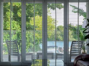 Waterfront Apartment am Main, 15 Min Frankfurt Airport, Terrasse, Free Parking