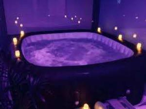 1 Bed Penthouse - Hot Tub - Roof Terrace - Parking