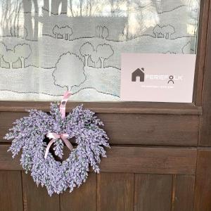 Cozy Nature Cabin with Patio, Parking and WiFi