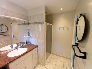 Villas Saint Palais sur Mer - BELLE MAISON IDEALEMENT SITUEE 5 min PLAGE DE NAUZAN : photos des chambres