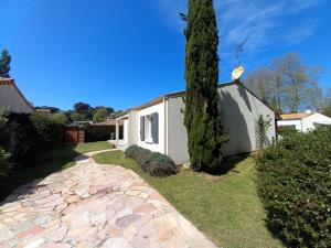 Villas Saint Palais sur Mer - BELLE MAISON IDEALEMENT SITUEE 5 min PLAGE DE NAUZAN : photos des chambres