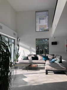 LA VILLA KORLEA AVEC PISCINE AIX LES BAINS