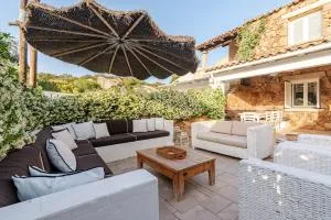 Terrace- Private Parking Design Relax & Comfort - Cugnana Verde