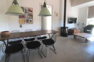 Nia Domo, Ringdijk Noord 22a