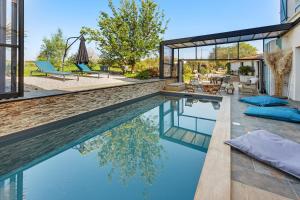 Villas La Basse Menantie - Haut de gamme & Spacieuse : photos des chambres