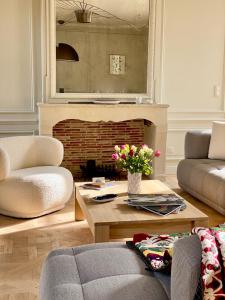 Villas Historic 18th-Century Mansion - 3 BR - Bayeux - Garden & Museums Nearby : photos des chambres