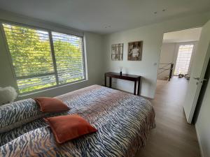 Maisons de vacances LA VILLA KORLEA AVEC PISCINE AIX LES BAINS : photos des chambres