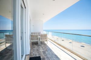 GL Luxury Seaview Suite