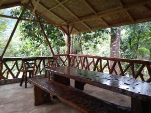 Bukit Lawang Batu Kapal Rimba House