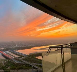 The Castle Green - Supernova Spira, 25th floor