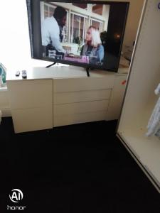 Charming Bradford Room to Rent with Shared Facilities