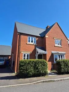 Entire 4 Bed House for Silverstone F1 - Farthinghoe