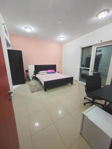 Private Master Room Marina Beach next to Marriott