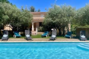 Maisons de vacances Les Oliviers - Villa 10 people - 5 min Ardeche : photos des chambres