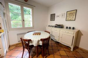 Maisons de vacances Les Oliviers - Villa 10 people - 5 min Ardeche : photos des chambres