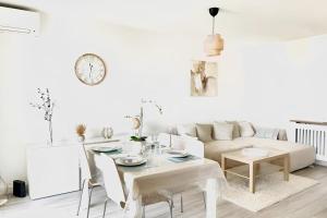 Appartements Reflet Marin - au coeur de Sanary - Wifi Garage : photos des chambres