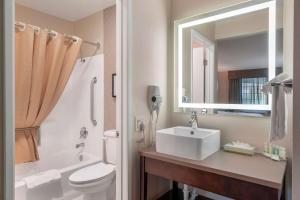 Quality Inn & Suites Camarillo-Oxnard