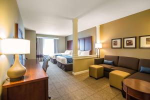 Comfort Suites Dodge City