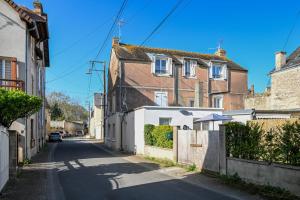 Maisons de vacances L-echappatoire - A 300 m de la plage : Maison 2 Chambres