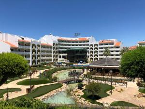 Amazing ApartHotel Apartments 2 Bedroom in Albufeira