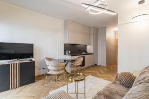 Global Park Beige Chic Studio by BookingHost