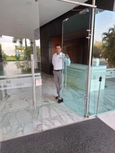 Cartagena Beach Condo - 1400 sq. Ft. (130 m2)