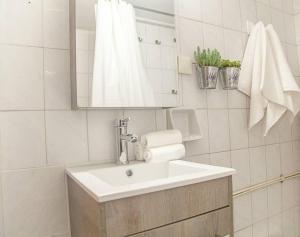 Fionia In Gazi- Athens Center Apartment free wifi