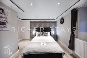 Hackney Suites - En-suite rooms & amenities