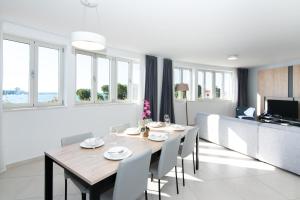 Supreme Seaview Apartment Adriatico Grand with free Parking