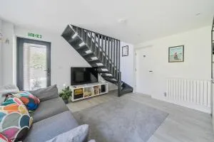 Little Bay Trees, A Home Away from Home - Rudgwick