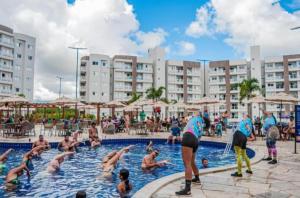 Eco Towers Resort - Lagoa Quente - Acesso ao Parque, Café, Jantar - Opcional