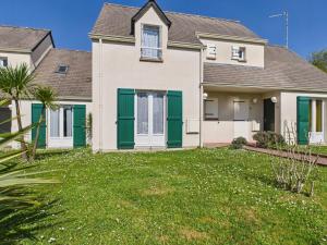 Maisons de vacances Maison pour 4 avec jardin a 500m de la plage : photos des chambres