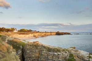 Maisons de vacances Maison pour 4 avec jardin a 500m de la plage : photos des chambres