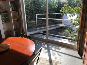 City Center, Sun, Charm with Terrace and Fireplace