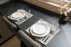 Central Spacious Apartment 809