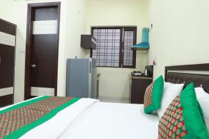 Lime Tree Studio Service Apartment Near Fortis Gurgaon