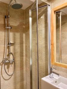 Sunny Apartment in Town with Terrace