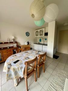 Maisons de vacances Maison rev-etang, Cayeux-sur-Mer, Baie de somme : photos des chambres