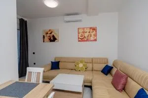 Aurora Apartments - Kruče